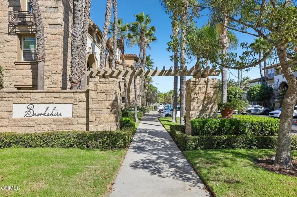 209 Riverdale Court 558, Camarillo, CA — listing photo 1