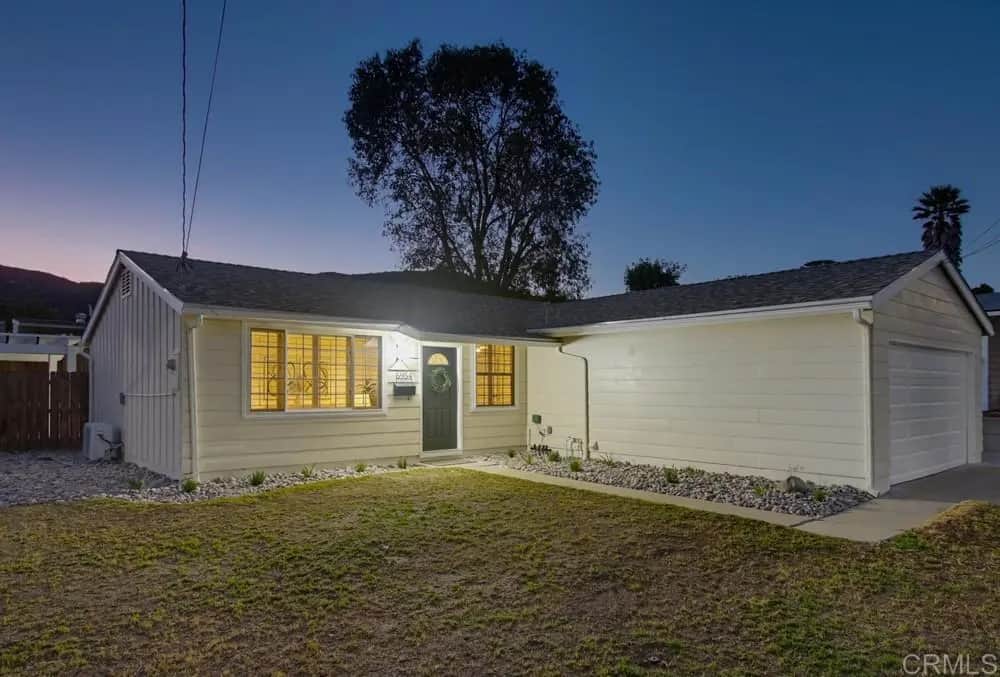 6954 Ballinger, San Diego, CA — listing photo 1