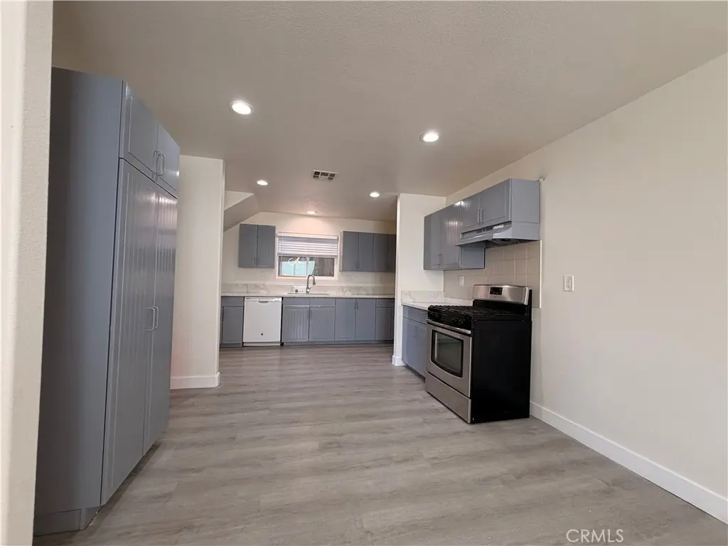 905 W Sumner A - Front, Lake Elsinore, CA — listing photo 1