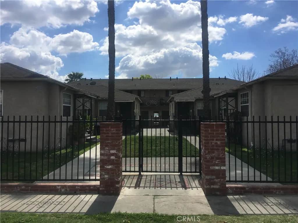 422 W Palm Street 424 1/2D, Compton, CA — listing photo 1