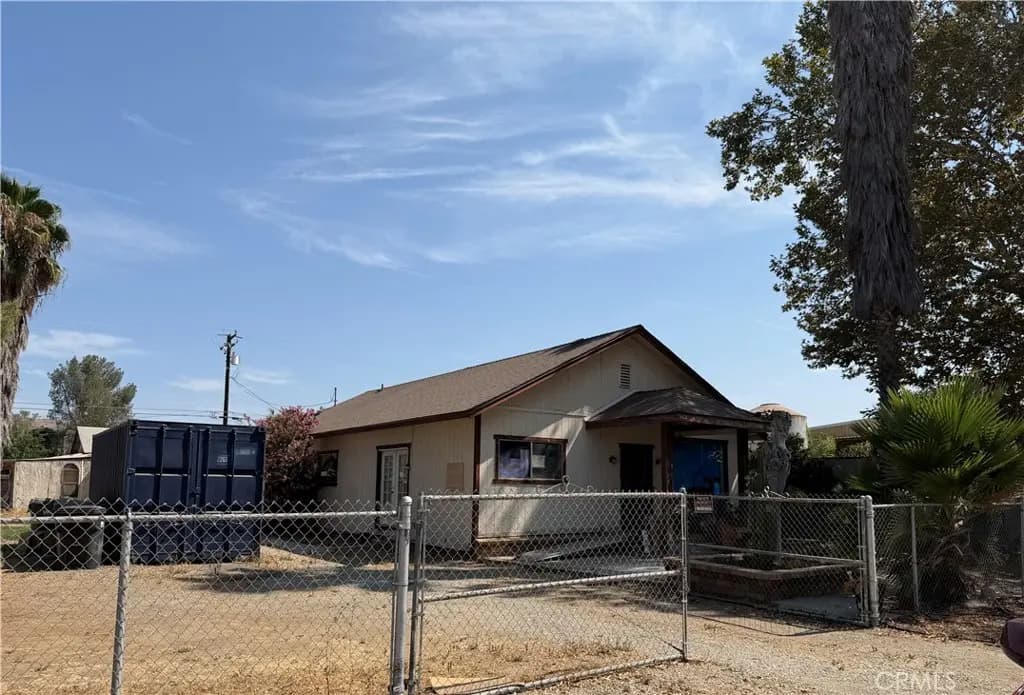 32964 Gough Street, Winchester, CA — listing photo 1