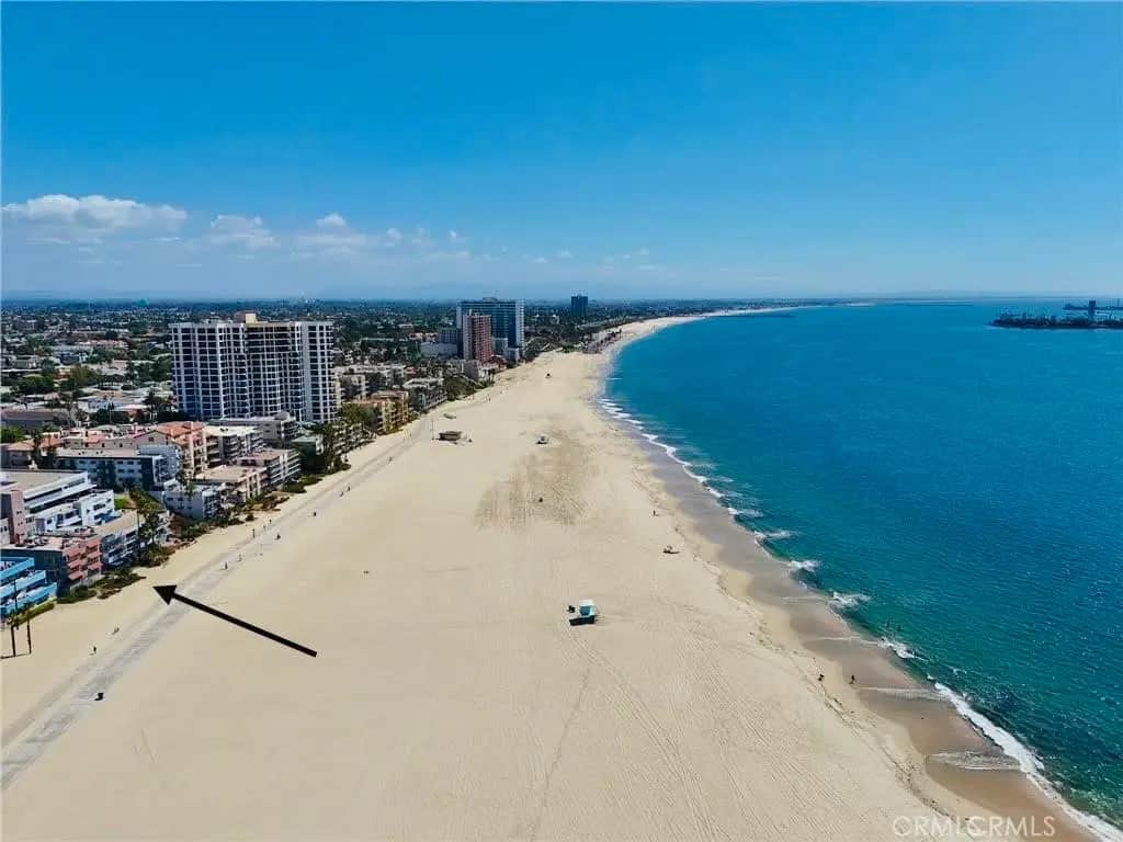 1174 E Ocean 10, Long Beach, CA — listing photo 1
