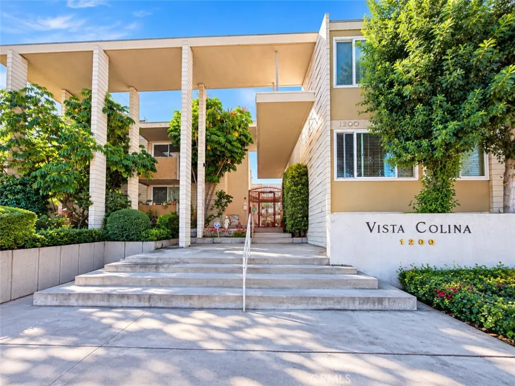 1200 W Huntington Drive 20, Arcadia, CA — listing photo 1