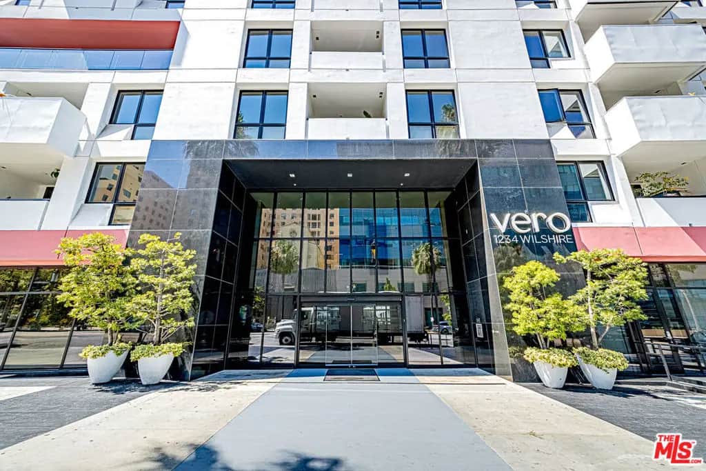 1234 Wilshire Boulevard 321, Los Angeles, CA — listing photo 1