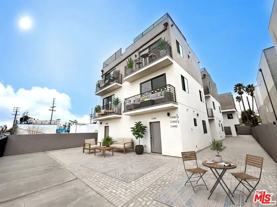 11443 Hatteras Street, North Hollywood, CA — listing photo 1