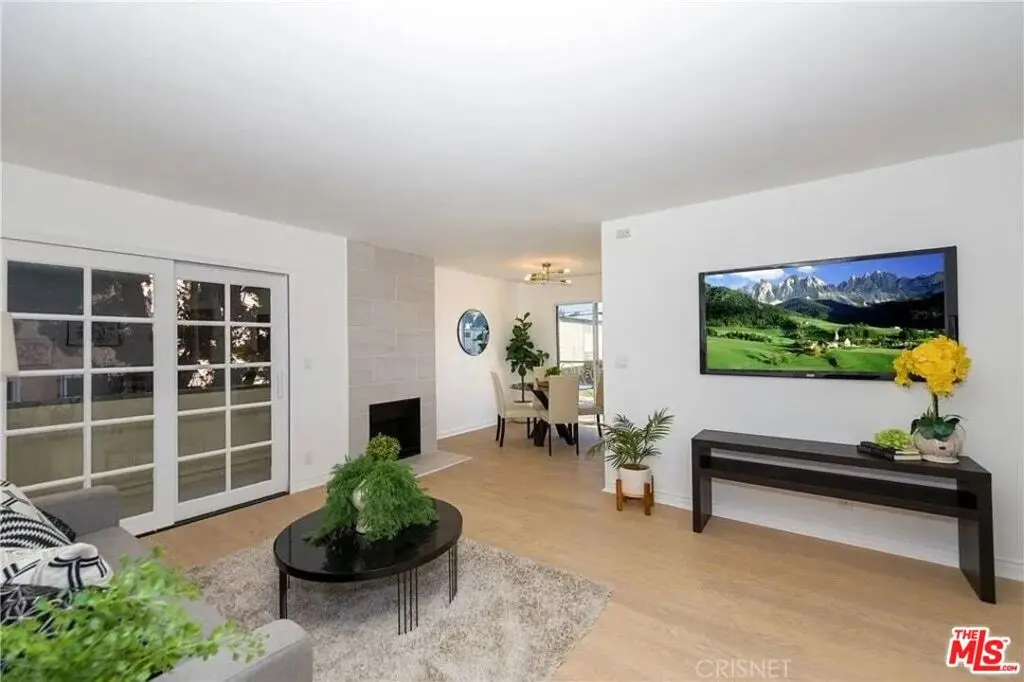 4350 Berryman Avenue 10, Los Angeles, CA — listing photo 1