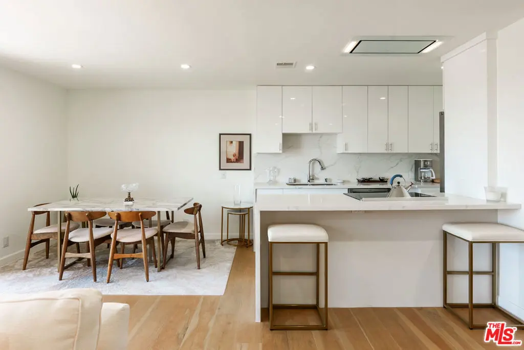 100 S Doheny Drive 811, Los Angeles, CA — listing photo 1