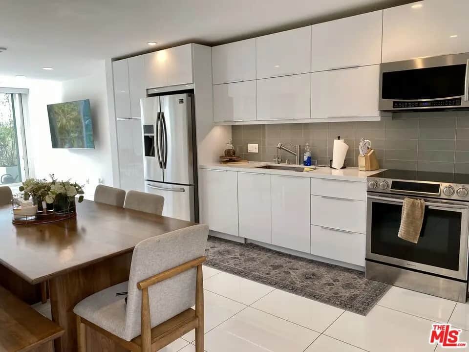 23901 Civic Center Way 114, Malibu, CA — listing photo 1