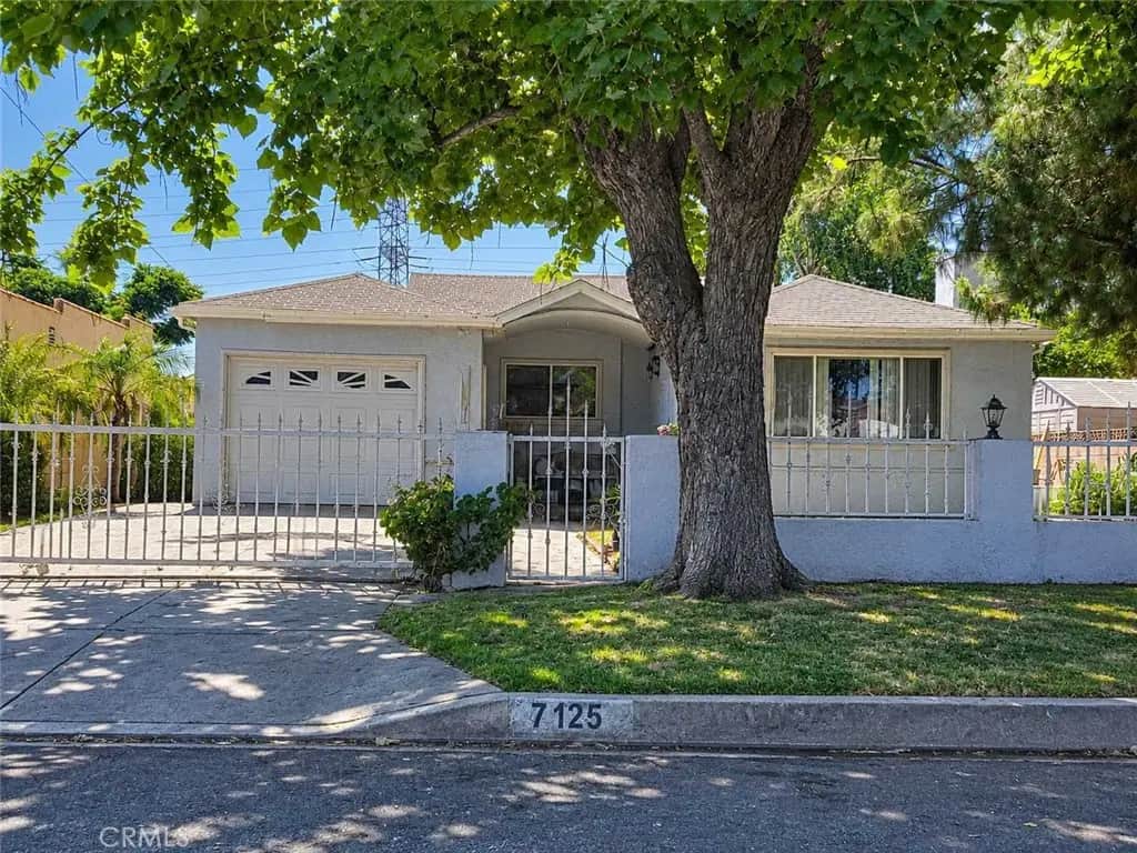 7125 Geyser Avenue, Reseda, CA — listing photo 1