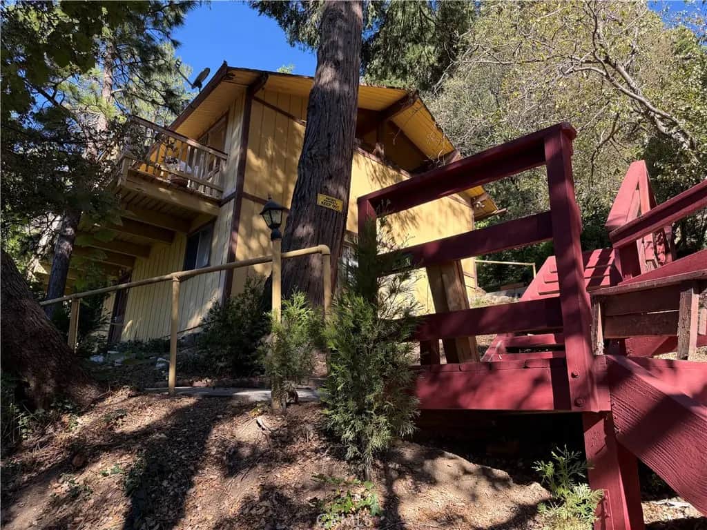 23764 Zuger Drive, Crestline, CA — listing photo 1