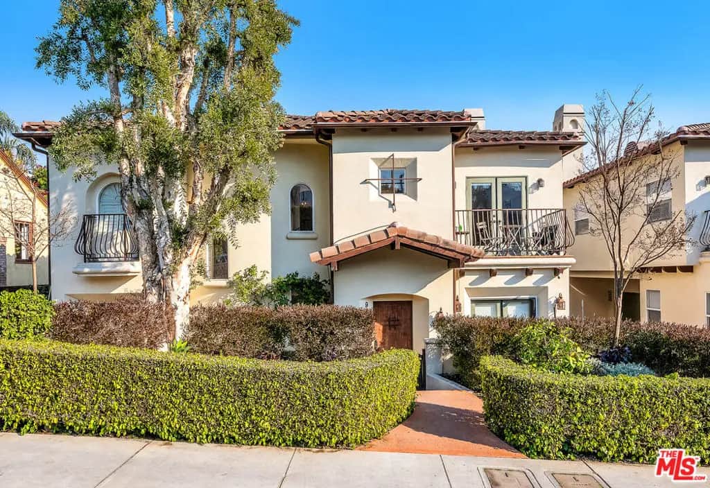 934 Hilldale Avenue, West Hollywood, CA — listing photo 1