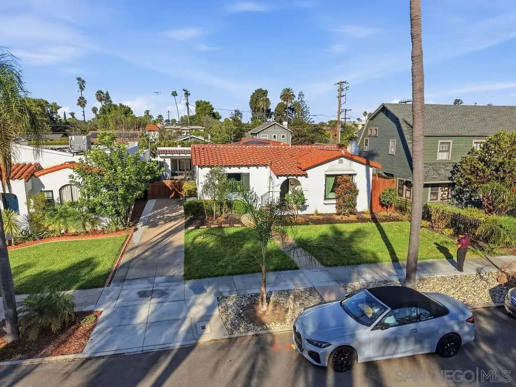 4664 Biona Dr, San Diego, CA — listing photo 1
