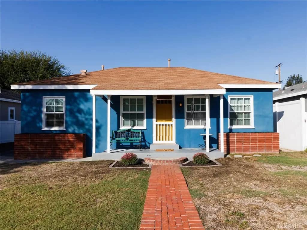5901 Adenmoor, Lakewood, CA — listing photo 1