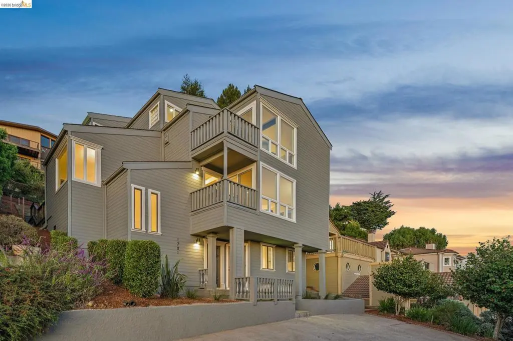1701 Manzanita Dr, Oakland, CA — listing photo 1