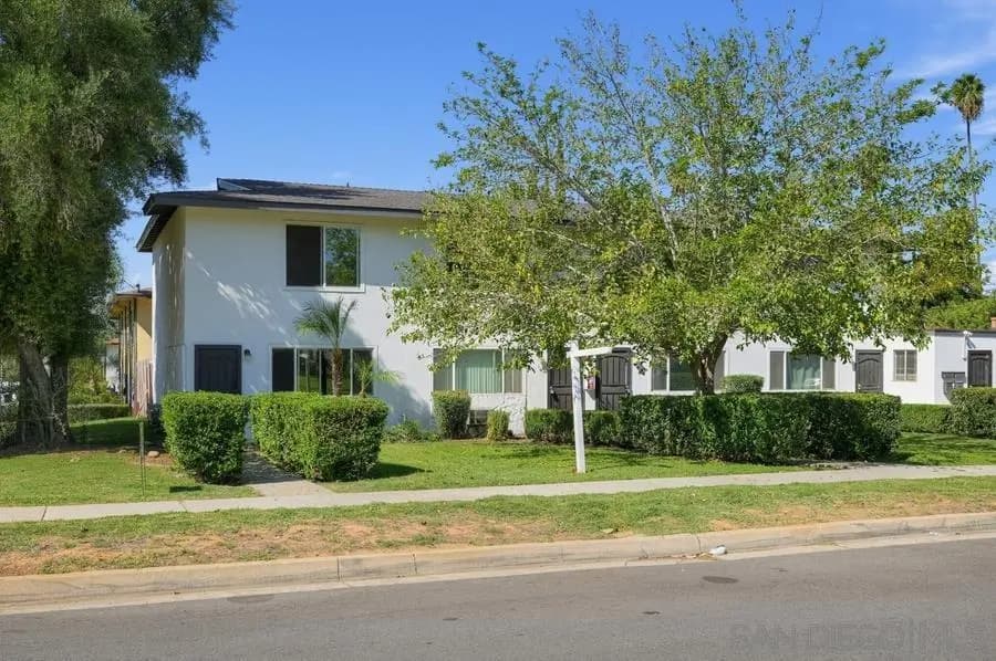 135 Cook St, Redlands, CA — listing photo 1