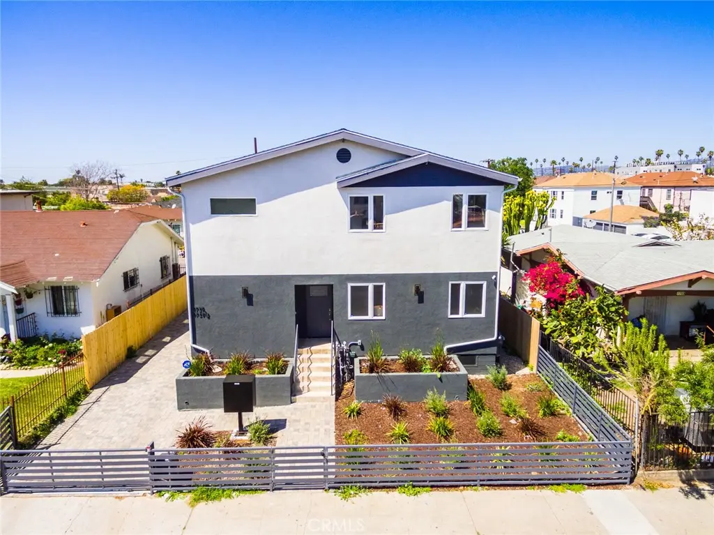 1737 S Longwood Avenue, Los Angeles, CA — listing photo 1