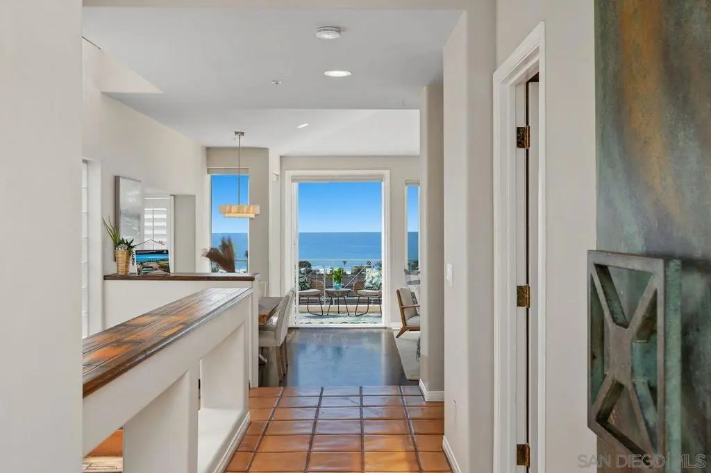 2326 Oxford Ave, Cardiff By The Sea, CA — listing photo 1
