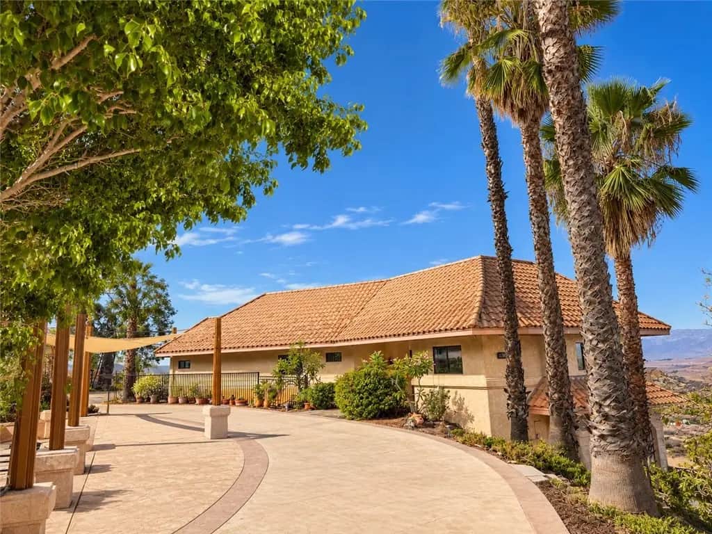 20329 Luchs, Lake Mathews, CA — listing photo 1
