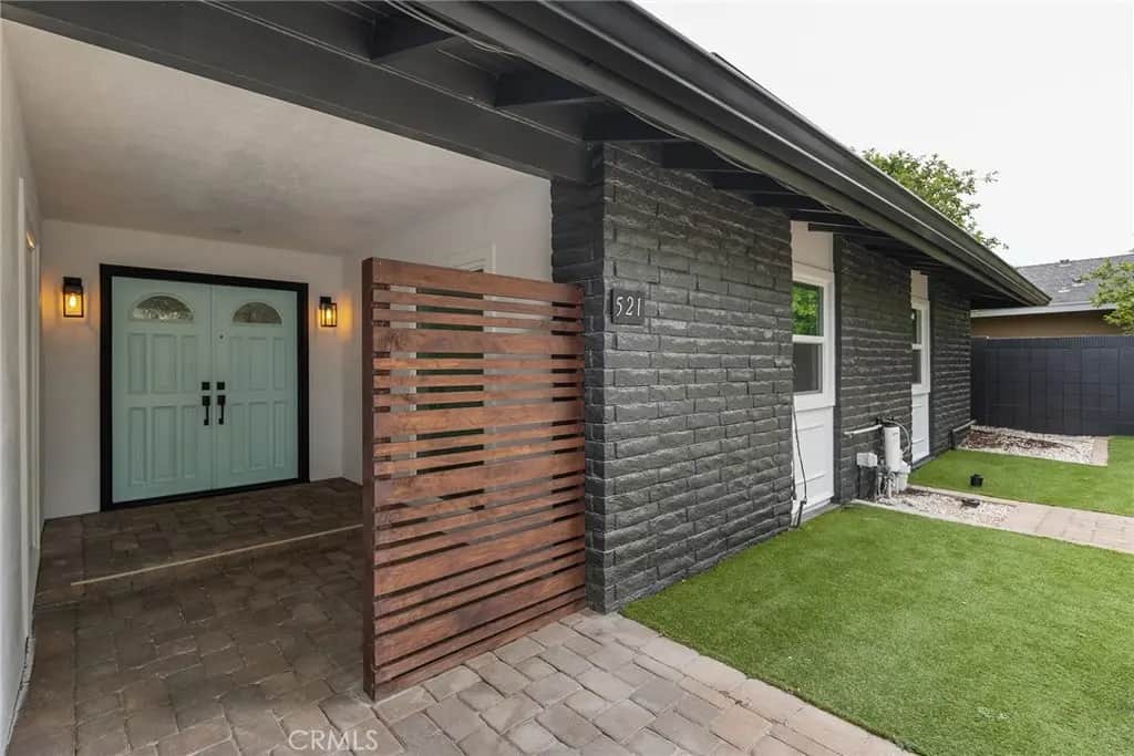 521 W Memory, Santa Ana, CA — listing photo 1