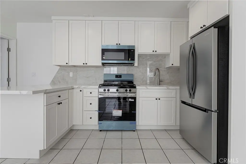 7406 Radford 2, North Hollywood, CA — listing photo 1