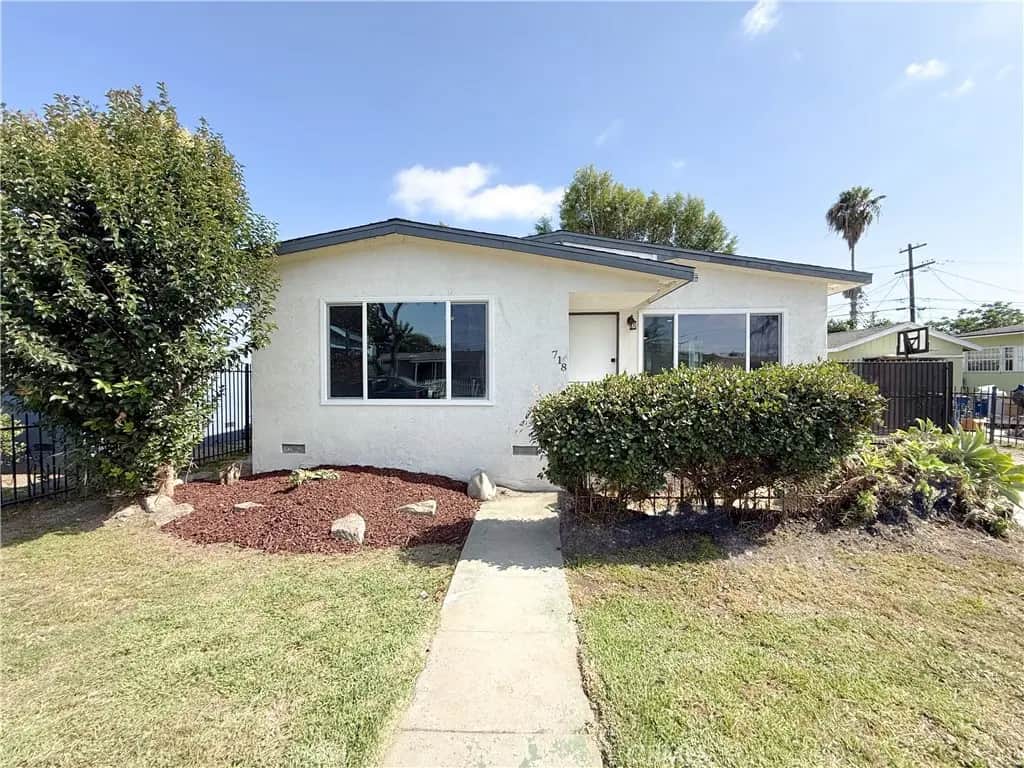 718 E 103rd Place, Los Angeles, CA — listing photo 1