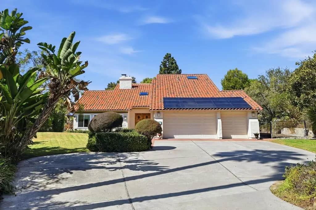 1122 Lark Song Lane, Encinitas, CA — listing photo 1