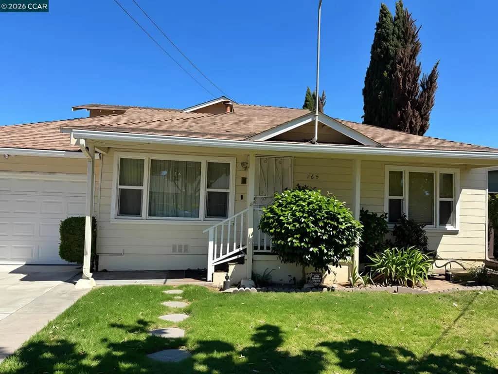 165 Linda Vista Ave, Pittsburg, CA — listing photo 1