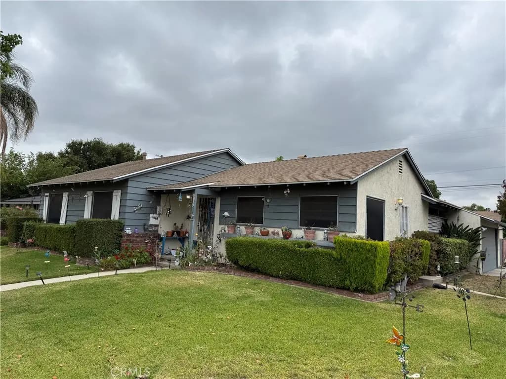 8039 Irondale, Canoga Park, CA — listing photo 1