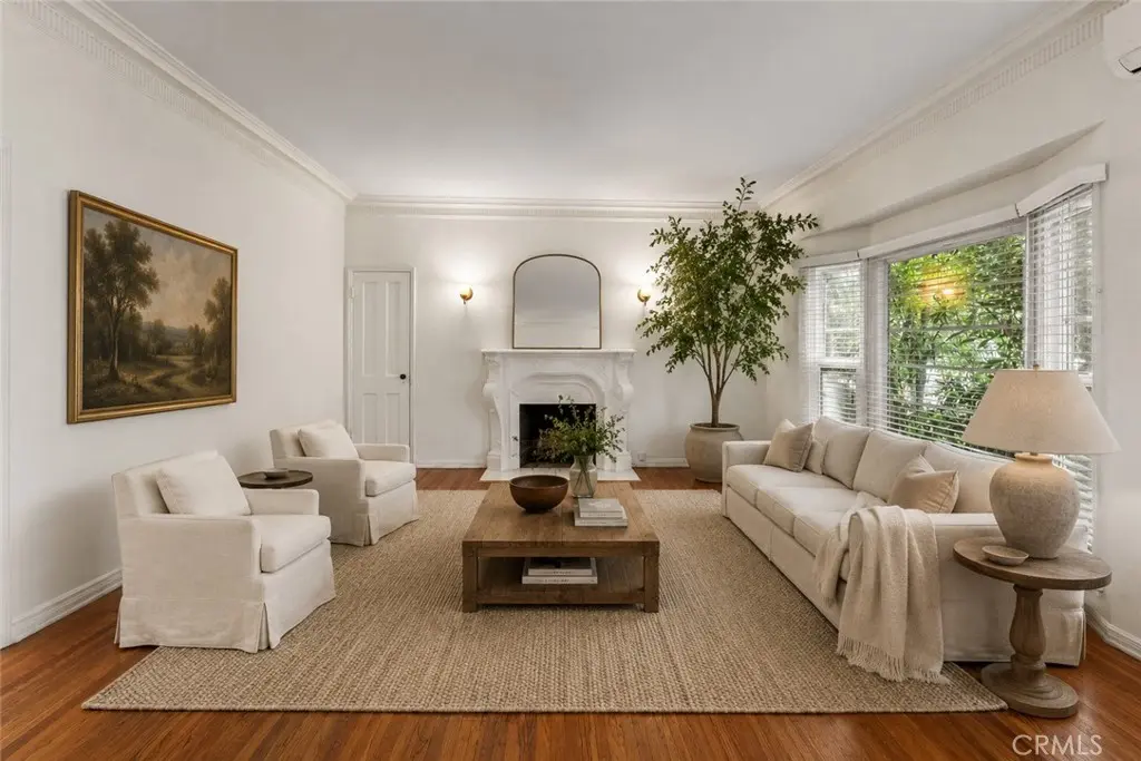 368 S Crescent, Beverly Hills, CA — listing photo 1