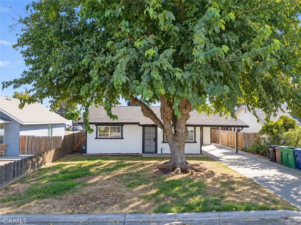 2894 Elm, Merced, CA — listing photo 1
