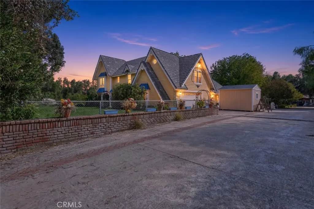 32162 Leslie Street, Wildomar, CA — listing photo 1