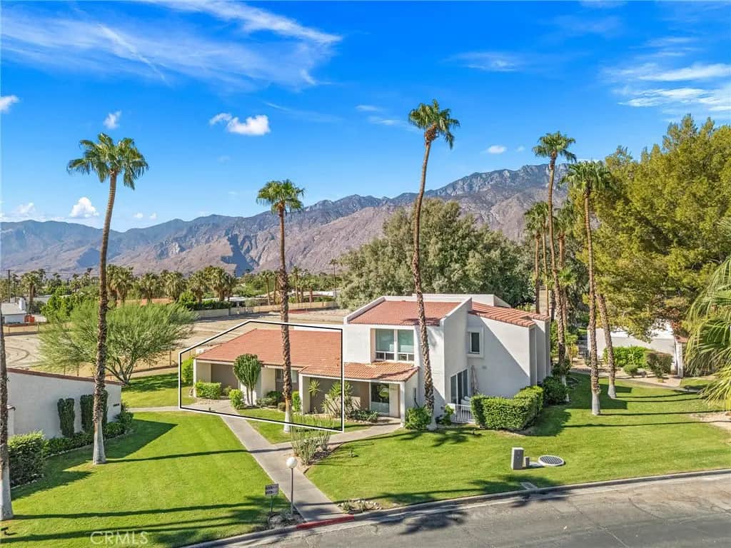 2521 Whitewater Club Dr, Palm Springs, CA — listing photo 1