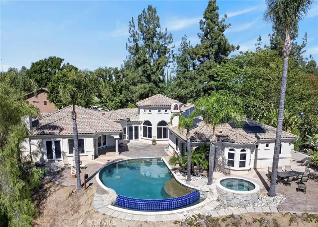 2286 Decade Court, Riverside, CA — listing photo 1