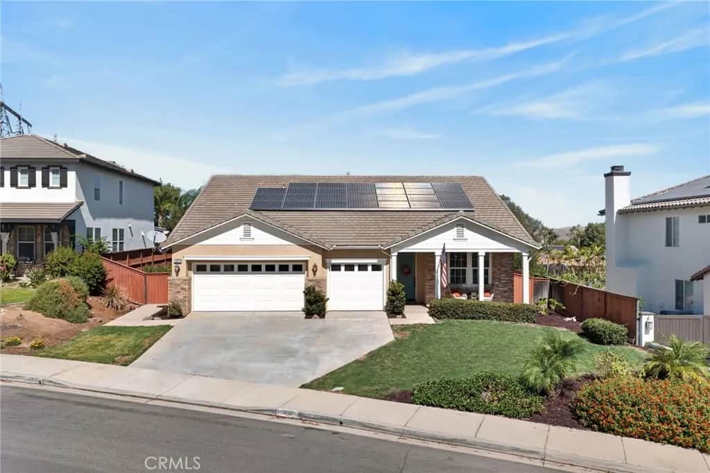 8870 Camino Limon, Corona, CA — listing photo 1