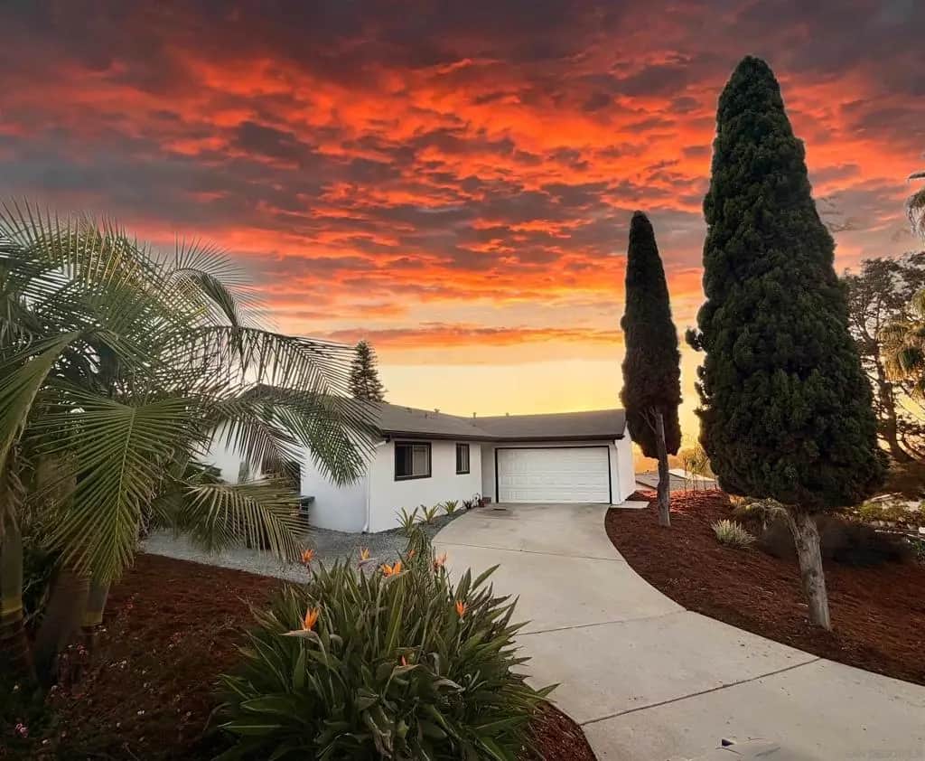 951 Emma, Cardiff By The Sea, CA — listing photo 1