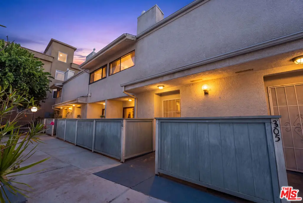 7869 Ventura Canyon Avenue 306, Panorama City, CA — listing photo 1