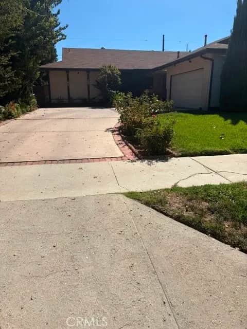6472 Farralone, Woodland Hills, CA — listing photo 1