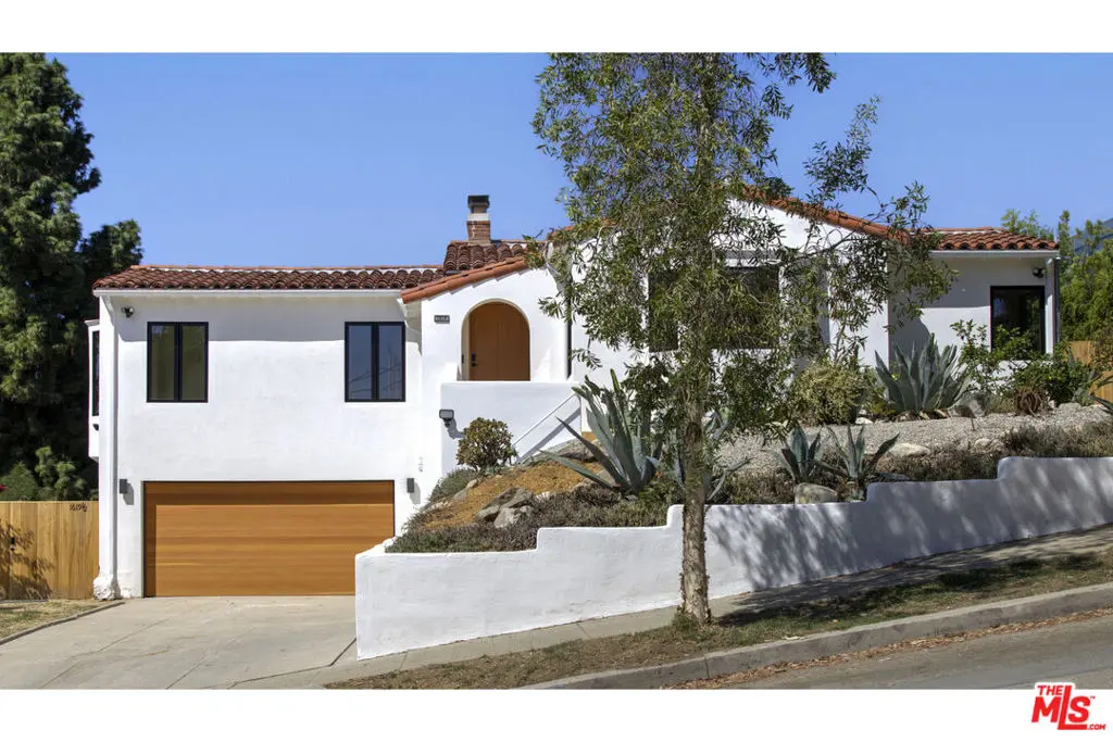 1619 N Benton Way, Los Angeles, CA — listing photo 1