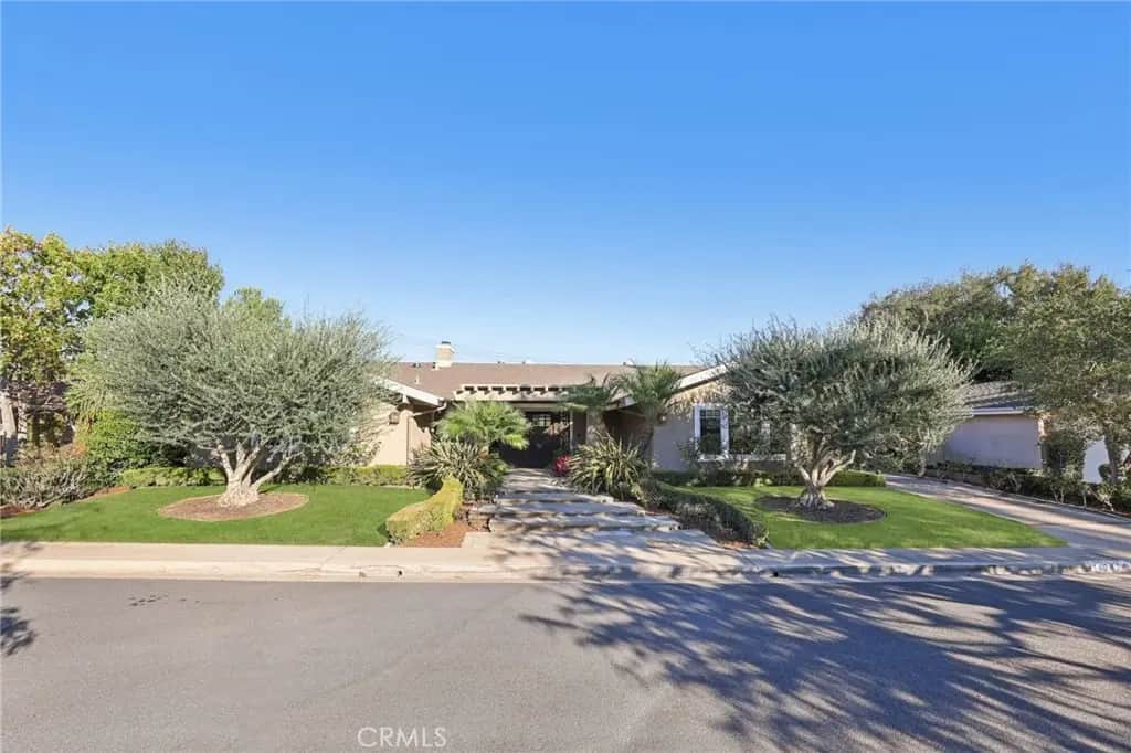 14242 Acacia, Tustin, CA — listing photo 1
