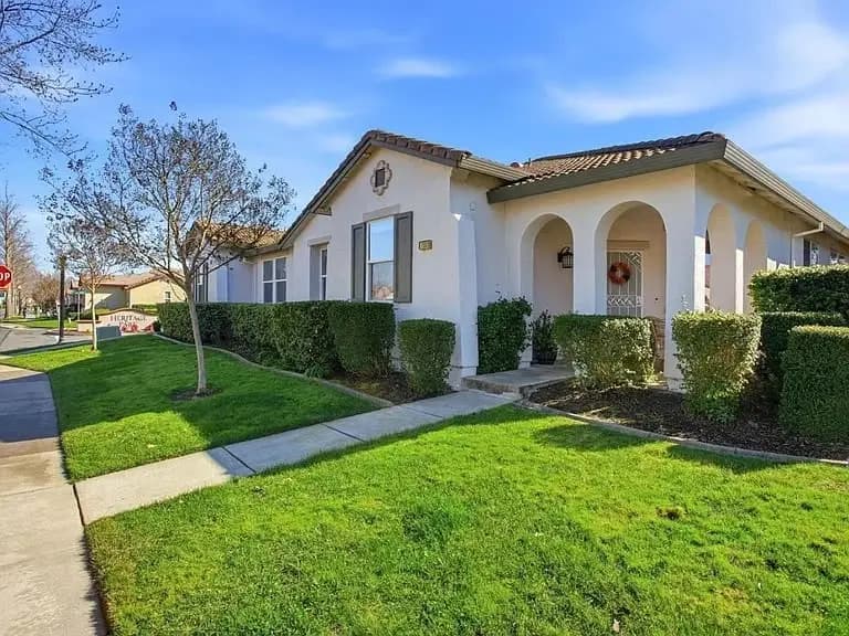 2360 Rose Arbor Drive, Sacramento, CA — listing photo 1