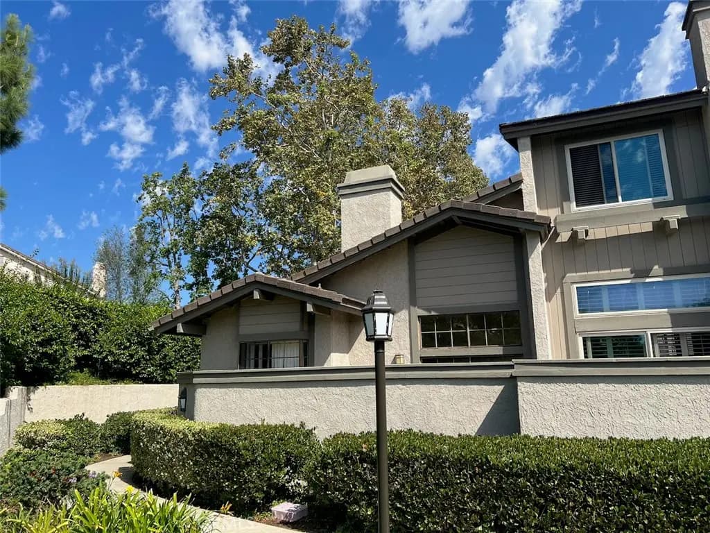 15 Starfall, Irvine, CA — listing photo 1