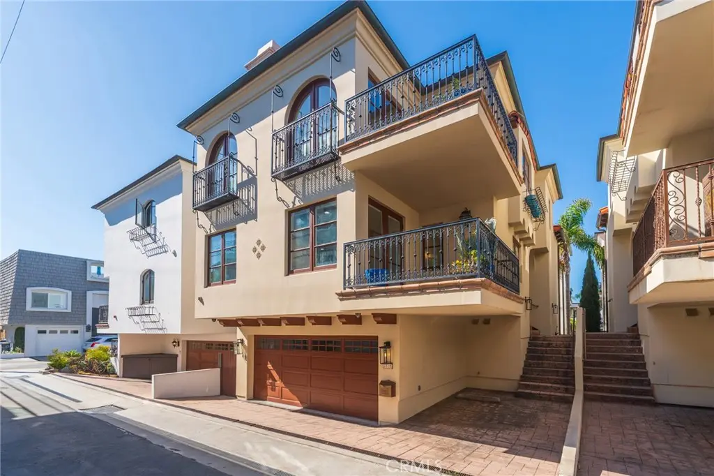 3105 Vista Drive, Manhattan Beach, CA — listing photo 1