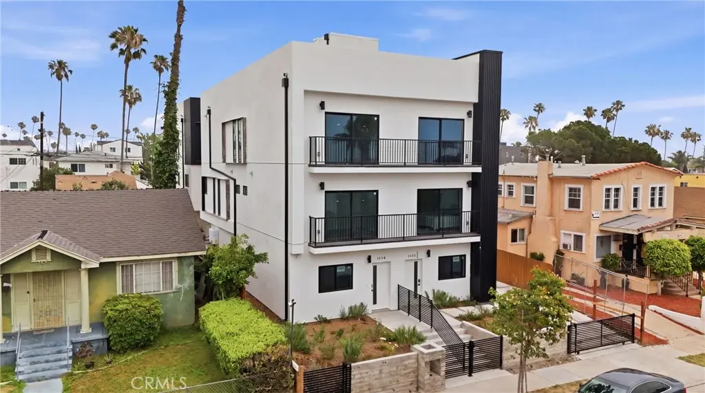 1428 S Cloverdale Avenue, Los Angeles, CA — listing photo 1