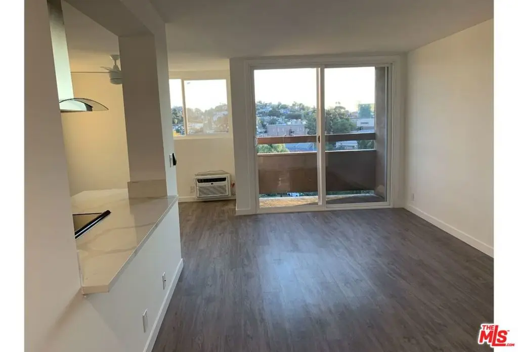 3461 Waverly Drive 306, Los Angeles, CA — listing photo 1