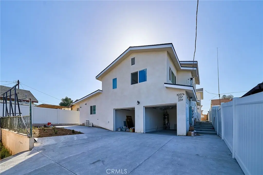 3257 B Evelyn, Rosemead, CA — listing photo 1