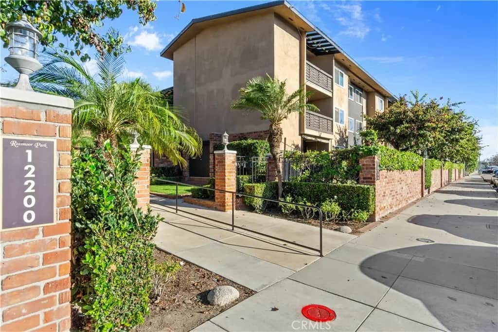 12200 Montecito Road B112, Seal Beach, CA — listing photo 1