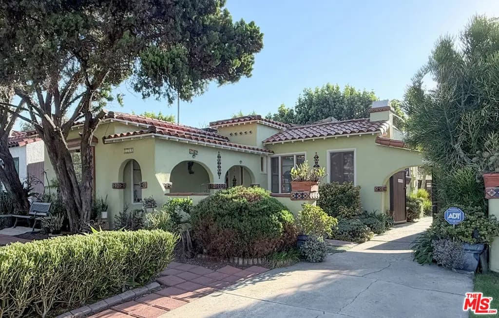1762 S Crescent Heights Boulevard, Los Angeles, CA — listing photo 1