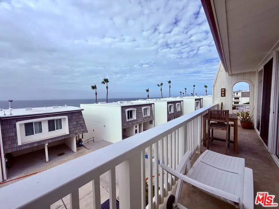 11934 Whalers Lane, Malibu, CA — listing photo 1
