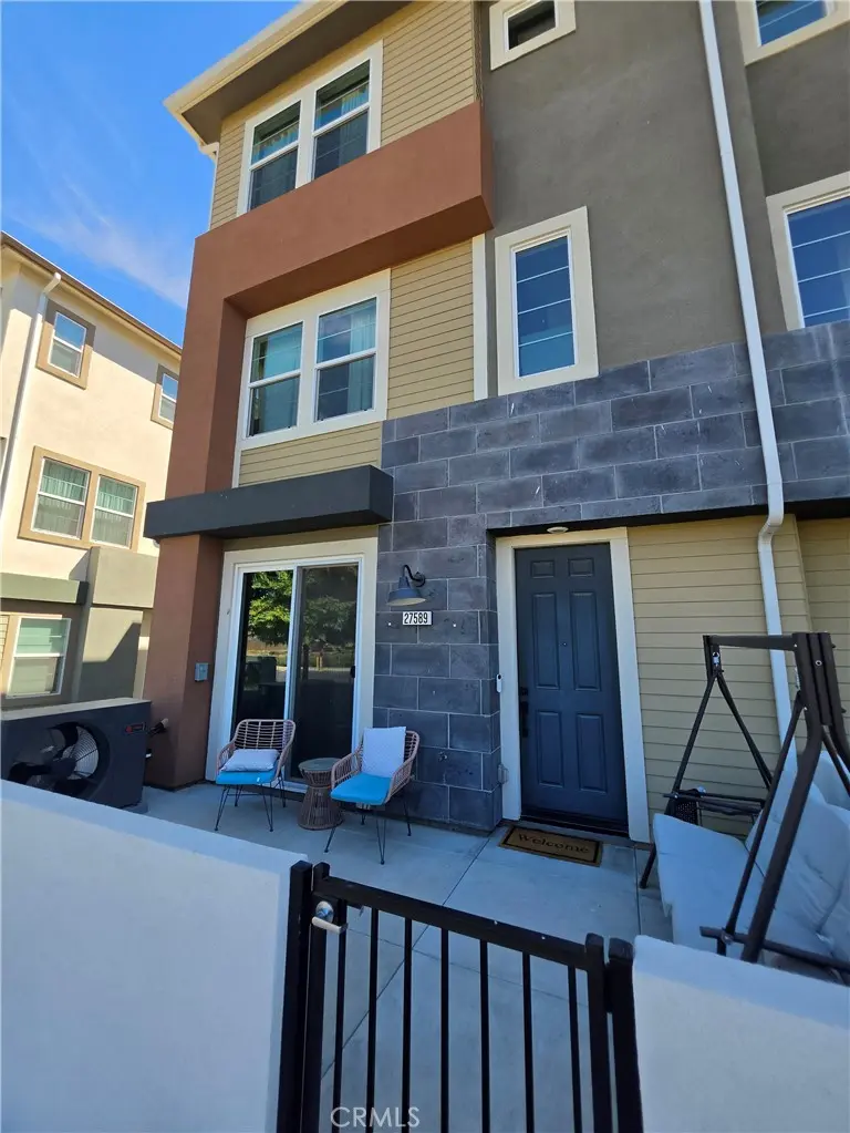 27589 Sanctuary Court, Valencia, CA — listing photo 1