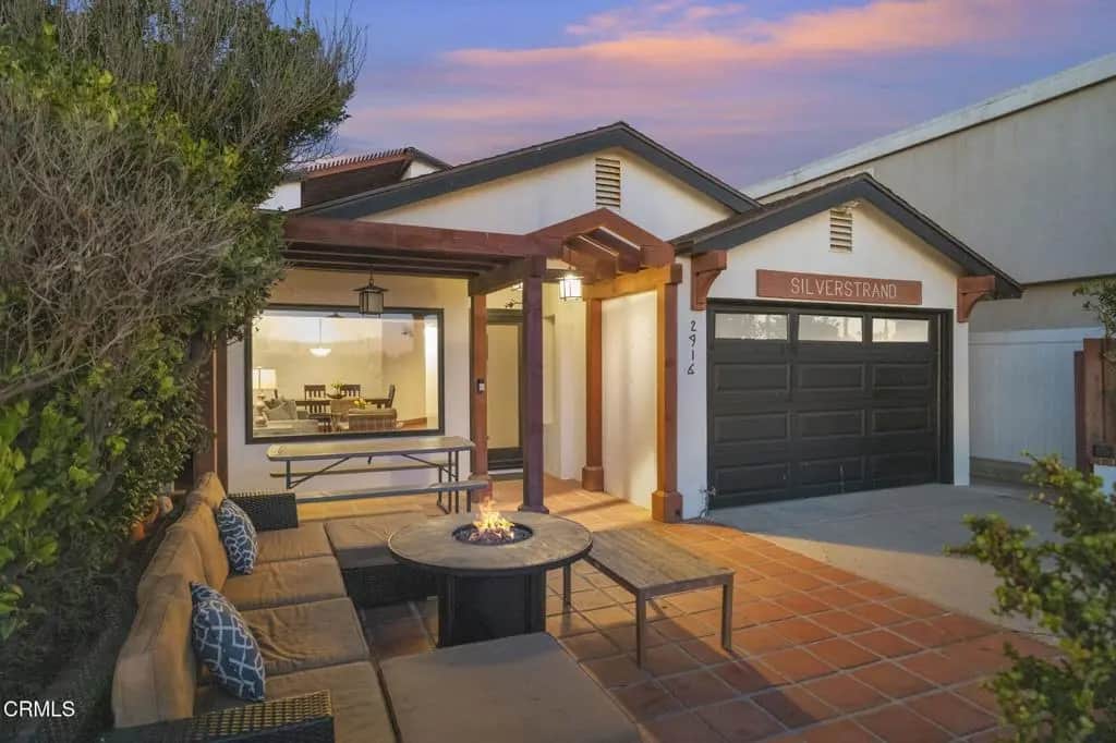 2916 Lakeshore Court, Oxnard, CA — listing photo 1